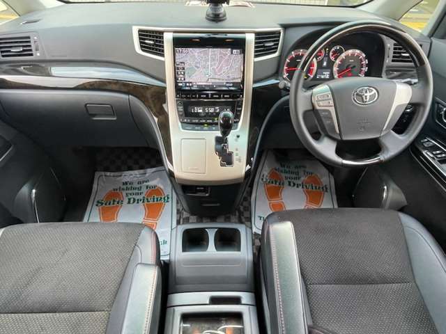 トヨタ ヴェルファイア ２．４ Ｚ ゴールデンアイズＩＩ H25年 (近畿) 99