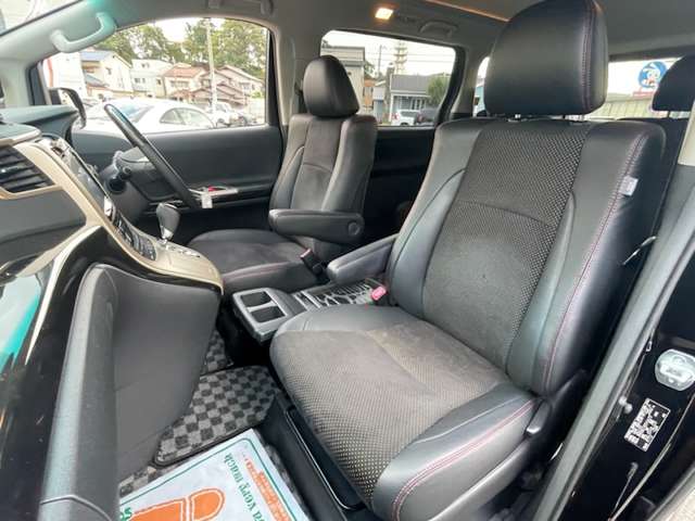 トヨタ ヴェルファイア ２．４ Ｚ ゴールデンアイズＩＩ H25年 (近畿) 99