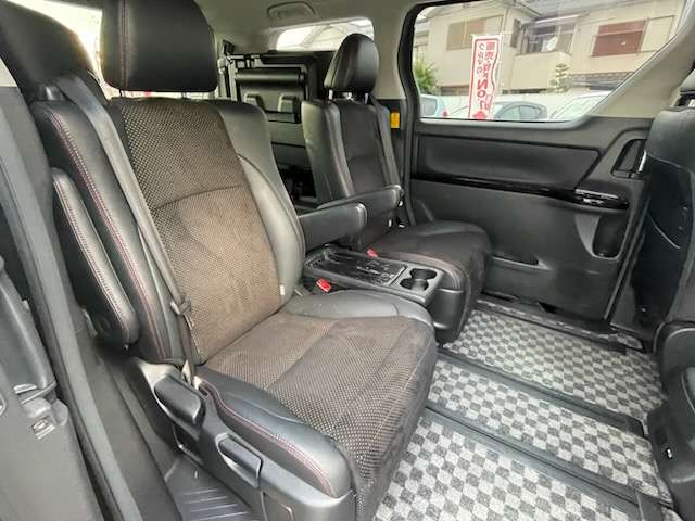 トヨタ ヴェルファイア ２．４ Ｚ ゴールデンアイズＩＩ H25年 (近畿) 99