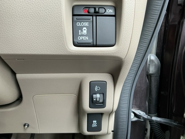 ホンダ Ｎ　ＢＯＸ ６６０ Ｇ ＳＳパッケージ H28年 (近畿) 99