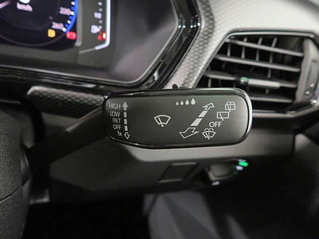 フォルクスワーゲン Ｔ－ＣＲＯＳＳ ＴＳＩ アクティブ R5年 (近畿) 99