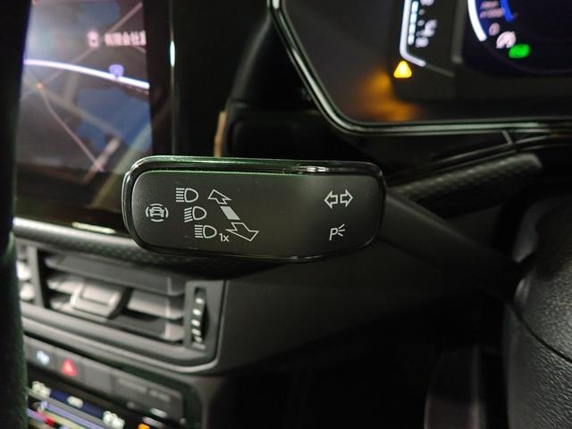 フォルクスワーゲン Ｔ－ＣＲＯＳＳ ＴＳＩ アクティブ R5年 (近畿) 99