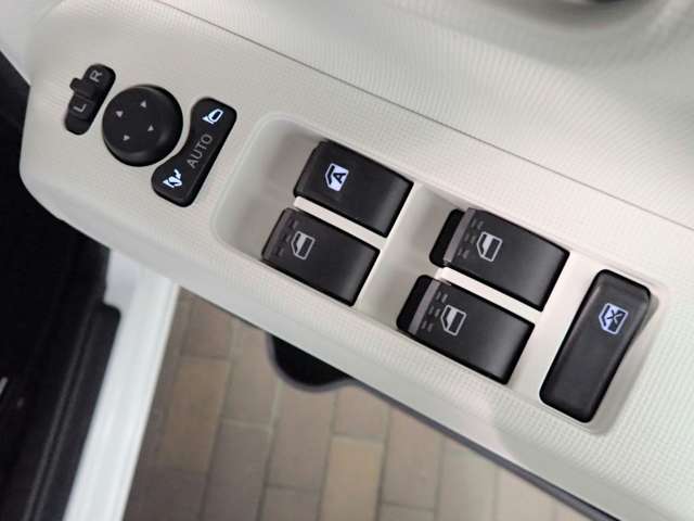 ダイハツ ムーヴ　キャンバス ６６０ ストライプス Ｇ R8年 (近畿) 99