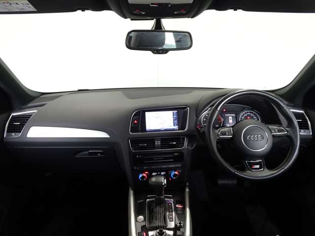 アウディ Ｑ５ ２．０ ＴＦＳＩ クワトロ Ｓラインパッケージ ４ＷＤ H26年 (関東) 99