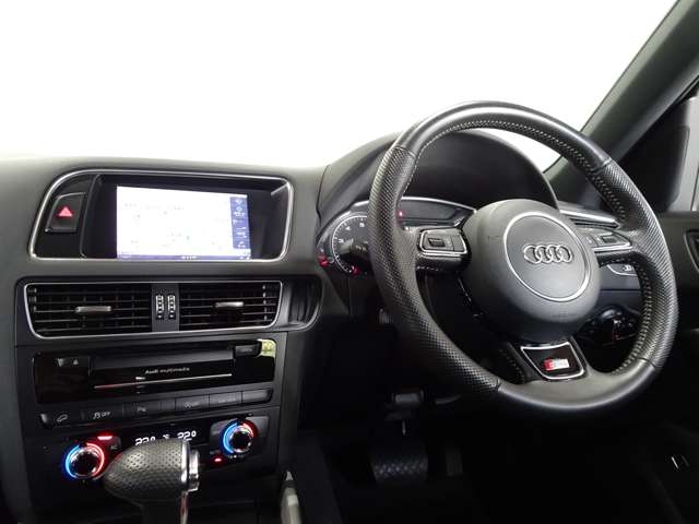 アウディ Ｑ５ ２．０ ＴＦＳＩ クワトロ Ｓラインパッケージ ４ＷＤ H26年 (関東) 99
