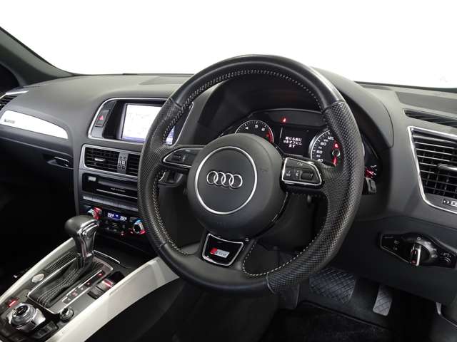 アウディ Ｑ５ ２．０ ＴＦＳＩ クワトロ Ｓラインパッケージ ４ＷＤ H26年 (関東) 99