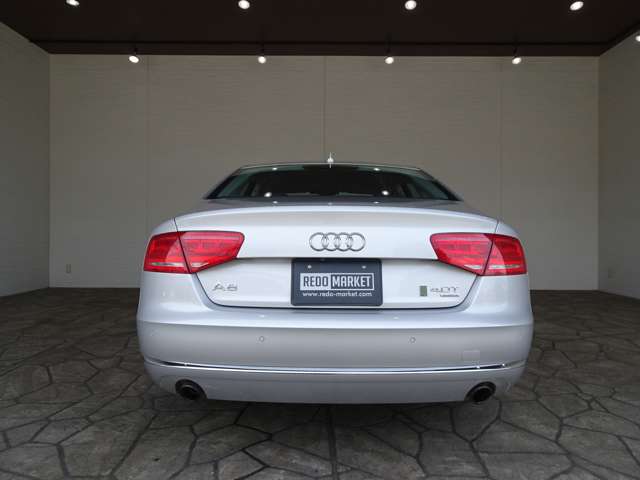 アウディ Ａ８ ３．０ ＴＦＳＩ クワトロ ４ＷＤ H25年 (関東) 99