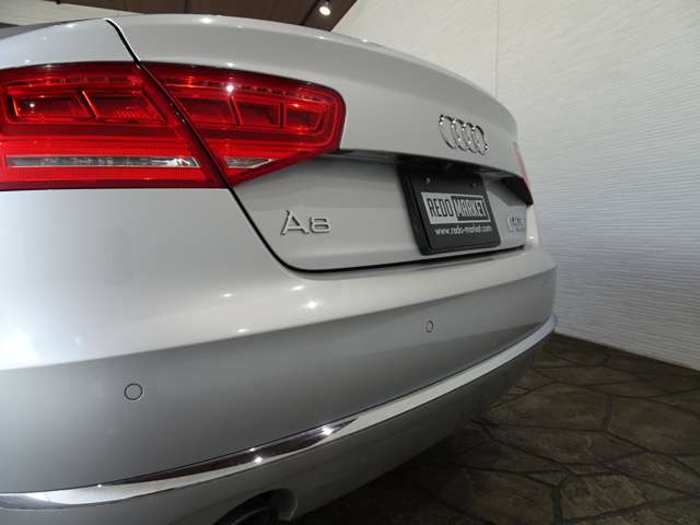 アウディ Ａ８ ３．０ ＴＦＳＩ クワトロ ４ＷＤ H25年 (関東) 99
