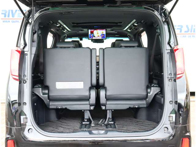 トヨタ アルファード　ハイブリッド ハイブリッド ２．５ エグゼクティブ ラウンジ Ｓ Ｅ－ＦＯＵＲ ４ＷＤ R3年 (関東) 99