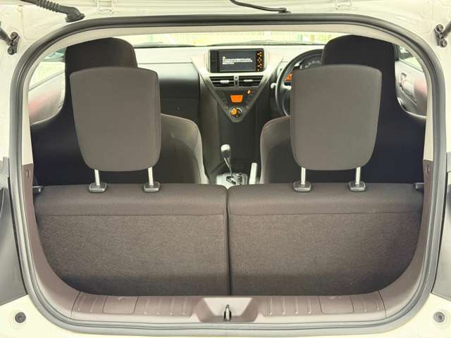 トヨタ ｉＱ １．３ １３０Ｇ H22年 (関東) 99