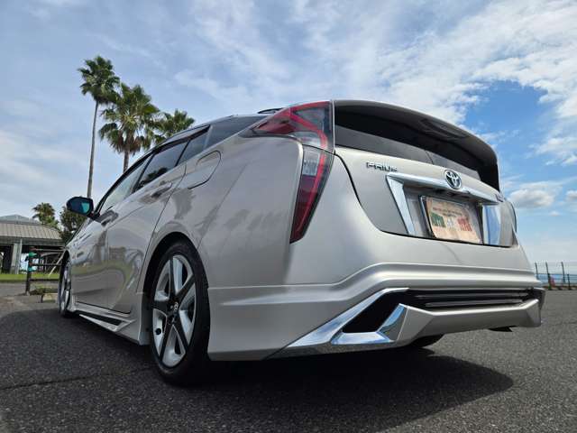 トヨタ プリウス １．８ Ｓ ツーリングセレクション H28年 (九州・沖縄) 99