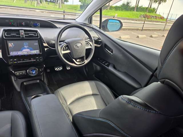 トヨタ プリウス １．８ Ｓ ツーリングセレクション H28年 (九州・沖縄) 99
