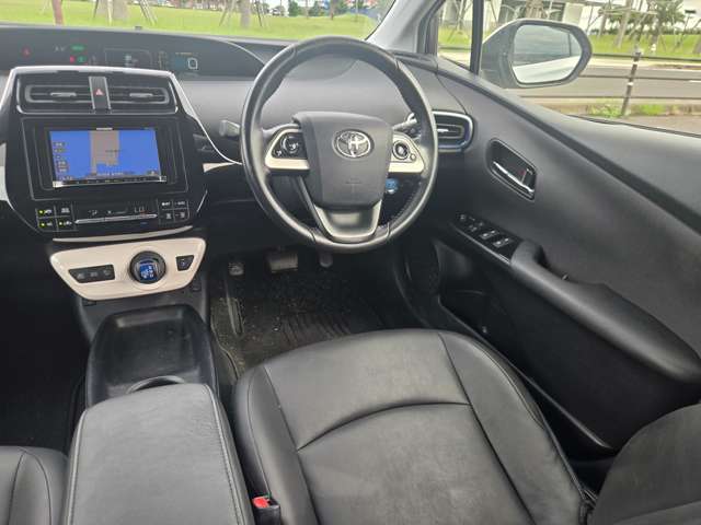 トヨタ プリウス １．８ Ｓ ツーリングセレクション H28年 (九州・沖縄) 99