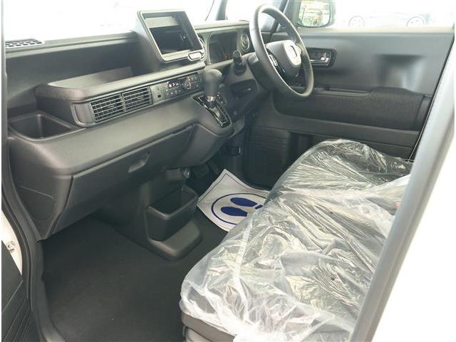 ホンダ Ｎ　ＢＯＸ カスタム ブラックスタイル R8年 (東海) 99