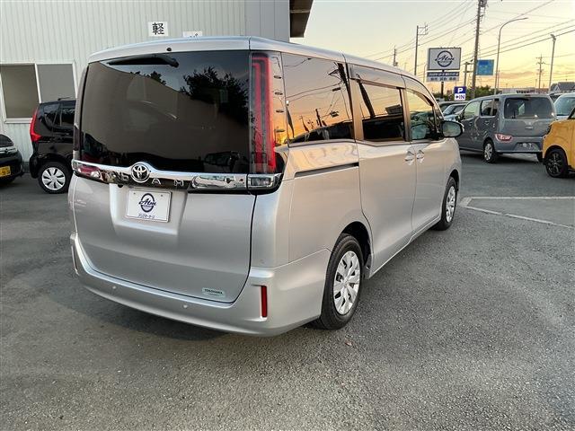トヨタ ノア ２．０ Ｘ R2年 (東海) 99