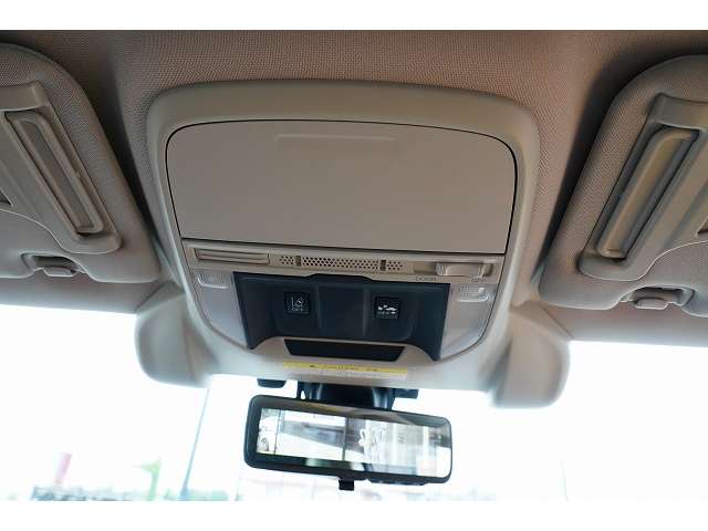スバル フォレスター　ハイブリッド ２．０ アドバンス ４ＷＤ H30年 (関東) 99