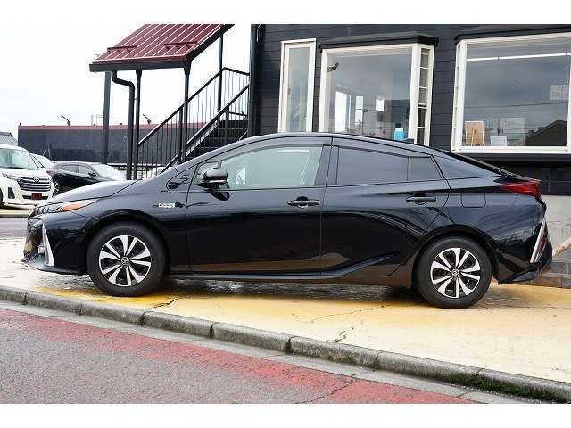 トヨタ プリウスＰＨＶ １．８ Ａ H29年 (関東) 99