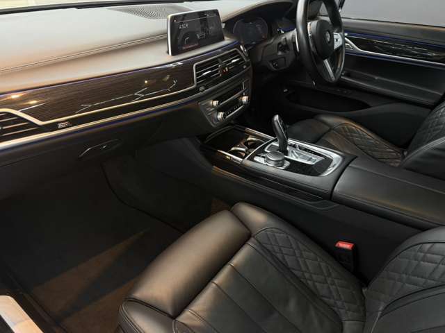 ＢＭＷ ７シリーズ ７４０ｉ　Ｍスポーツ R1年 (関東) 99