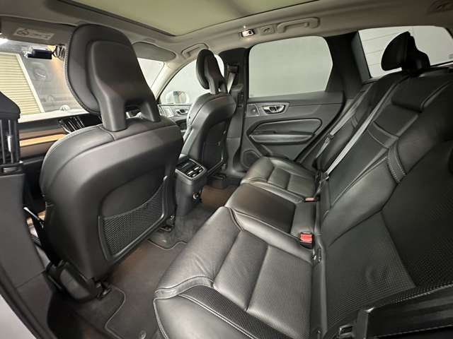 ボルボ ＸＣ６０ Ｔ５ ＡＷＤ インスクリプション ４ＷＤ H30年 (関東) 99