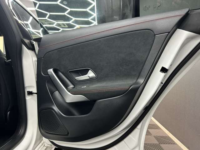 メルセデスベンツ ＣＬＡシューティングブレーク ＣＬＡ２００Ｄ ＡＭＧライン ディーゼルターボ R3年 (関東) 99