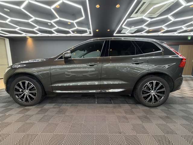 ボルボ ＸＣ６０ Ｔ５ ＡＷＤ インスクリプション ４ＷＤ H29年 (関東) 99