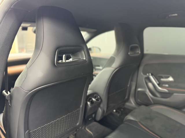 メルセデスベンツ ＣＬＡシューティングブレーク ＣＬＡ１８０ ＡＭＧライン R3年 (関東) 99