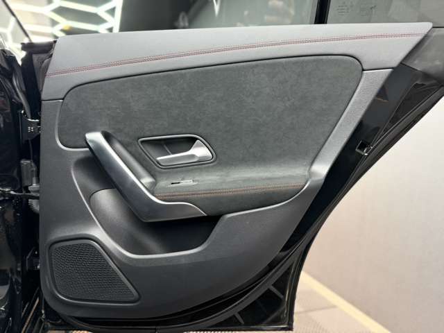 メルセデスベンツ ＣＬＡシューティングブレーク ＣＬＡ１８０ ＡＭＧライン R3年 (関東) 99
