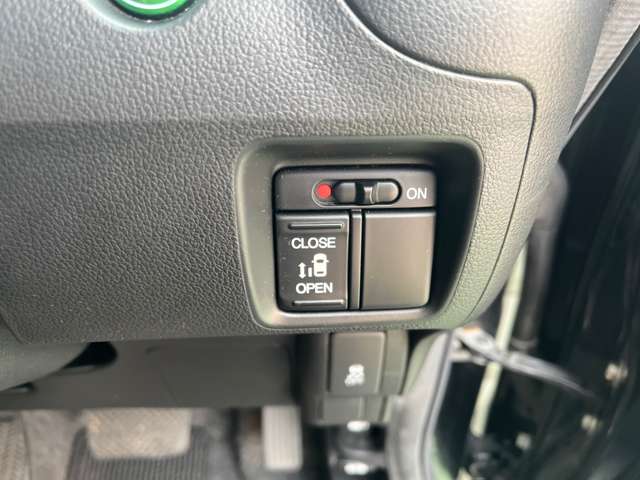ホンダ Ｎ　ＢＯＸ ６６０ カスタムＧ Ｌパッケージ H25年 (九州・沖縄) 99