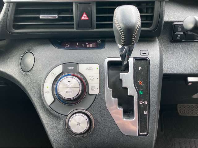 トヨタ シエンタ １．５ Ｇ セーフティ エディションＩＩ R3年 (九州・沖縄) 99