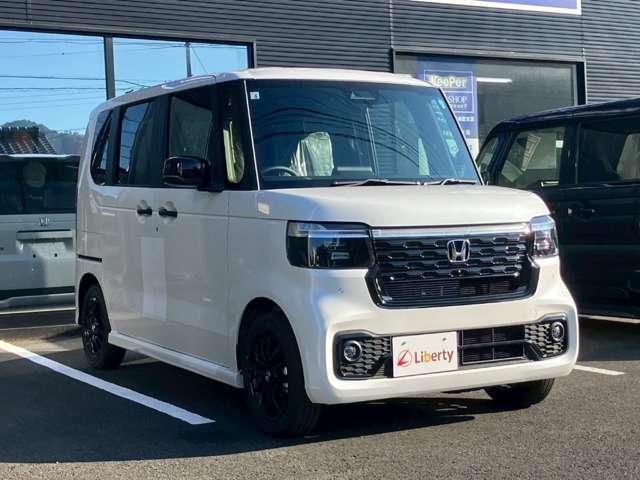 ホンダ Ｎ　ＢＯＸ カスタム ６６０ ブラック スタイル R8年 (近畿) 99