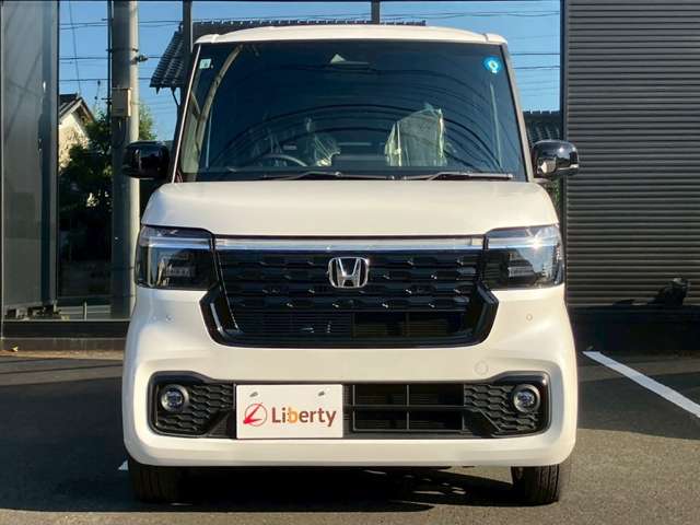 ホンダ Ｎ　ＢＯＸ カスタム ６６０ ブラック スタイル R8年 (近畿) 99