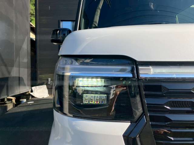 ホンダ Ｎ　ＢＯＸ カスタム ６６０ ブラック スタイル R8年 (近畿) 99