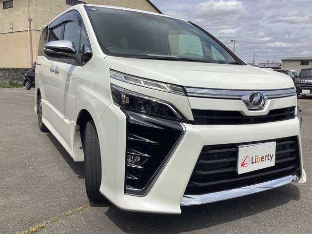 トヨタ ヴォクシー ２．０ ＺＳ 煌ＩＩ R2年 (近畿) 99