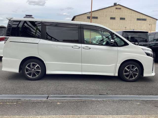 トヨタ ヴォクシー ２．０ ＺＳ 煌ＩＩ R2年 (近畿) 99