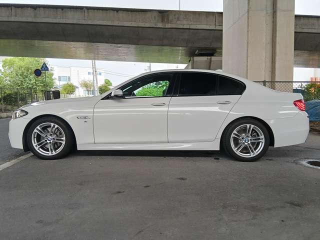 ＢＭＷ ５シリーズ ５２３ｉ　Ｍスポーツ H26年 (近畿) 99