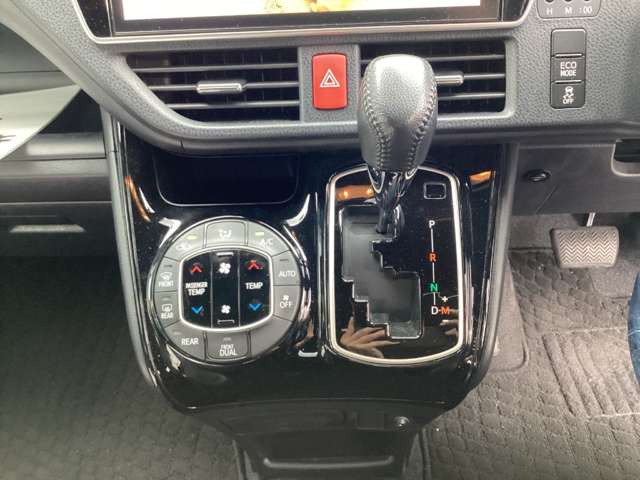 トヨタ ヴォクシー ２．０ ＺＳ H29年 (近畿) 99