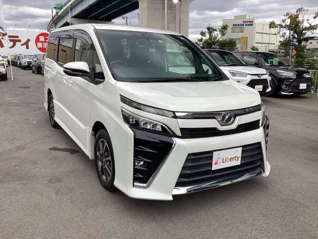トヨタ ヴォクシー ２．０ ＺＳ H29年 (近畿) 99