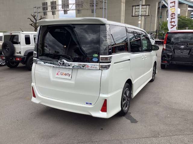 トヨタ ヴォクシー ２．０ ＺＳ H29年 (近畿) 99