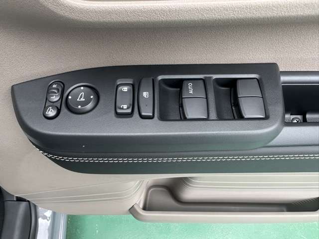 ホンダ Ｎ　ＢＯＸ ジョイ ６６０ ターボ ２トーン R8年 (東海) 99