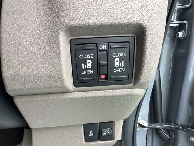 ホンダ Ｎ　ＢＯＸ ジョイ ６６０ ターボ ２トーン R8年 (東海) 99
