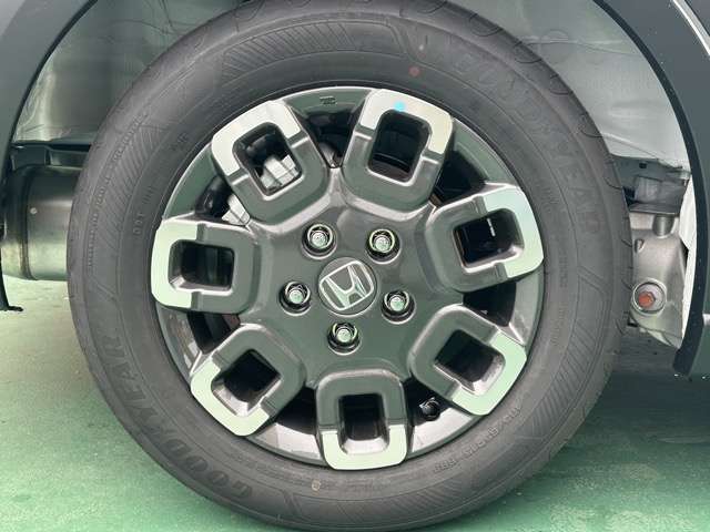 ホンダ フリード １．５ クロスター R8年 (東海) 99