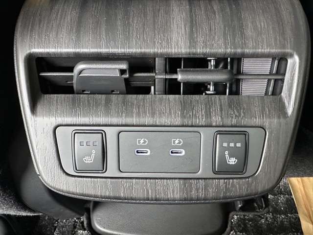 日産 アリア Ｂ９ Ｅ－４ＯＲＣＥ ４ＷＤ R6年 (東海) 99