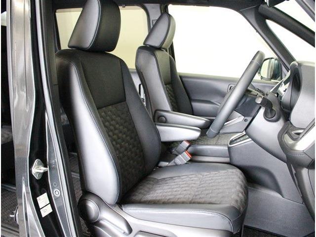 トヨタ ヴォクシー １．８ ハイブリッド Ｓ－Ｚ Ｅ－ＦＯＵＲ ４ＷＤ R5年 (北海道) 99