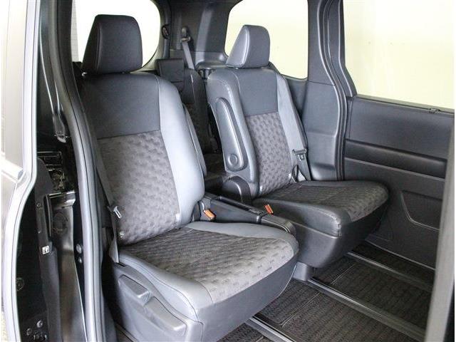 トヨタ ヴォクシー １．８ ハイブリッド Ｓ－Ｚ Ｅ－ＦＯＵＲ ４ＷＤ R5年 (北海道) 99