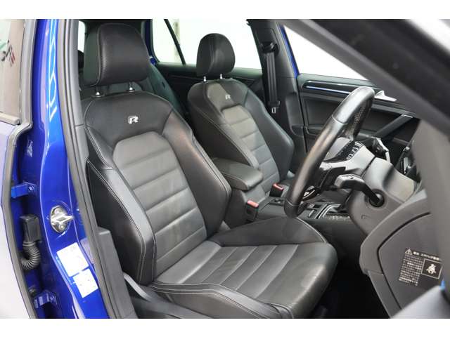フォルクスワーゲン ゴルフＲ Ｒ カーボンスタイル ４ＷＤ H29年 (関東) 99