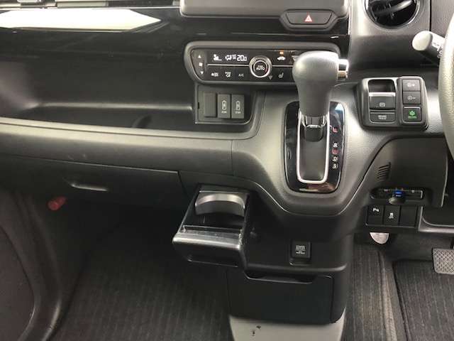 ホンダ Ｎ　ＢＯＸ カスタム ６６０ Ｌ R5年 (甲信越・北陸) 99