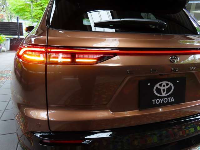 トヨタ クラウンエステート　ハイブリッド ２．５ Ｚ Ｅ－ＦＯＵＲ ４ＷＤ R7年 (関東) 99