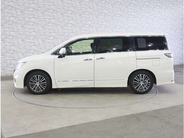 日産 エルグランド ２．５ ２５０ハイウェイスター ４ＷＤ H26年 (関東) 99