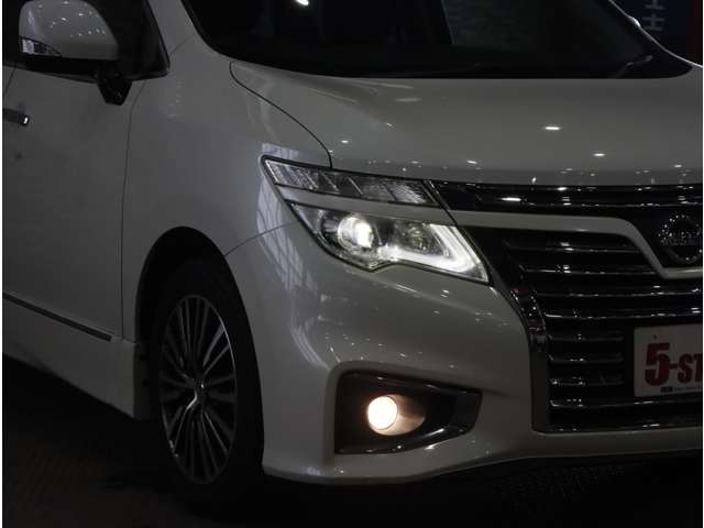 日産 エルグランド ２．５ ２５０ハイウェイスター ４ＷＤ H26年 (関東) 99