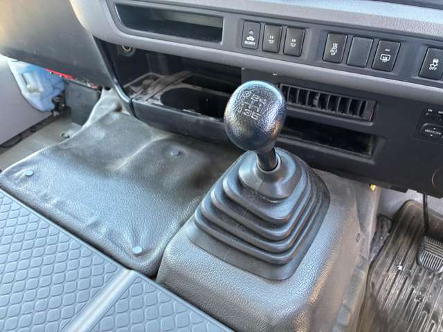 トヨタ コースター ４．０Ｄターボ H29年 (関東) 99